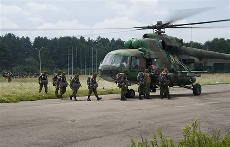 Canadian Forces Participate In Airborne Operations During Flickr