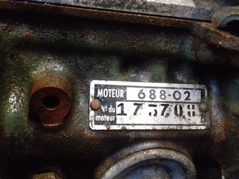 RENAULT moteur 4 cylindres Type moteur 688 02 Moteur destiné à une