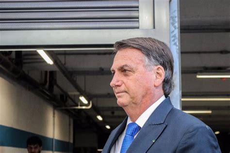 Brasil Bolsonaro Niega Haberse Reunido Con Las FFAA Para Debatir Un