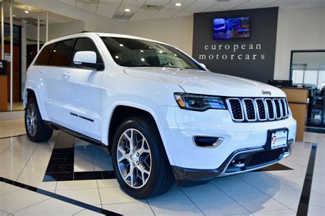 Jeep Grand Cherokee Sterling Edition Vs Limited