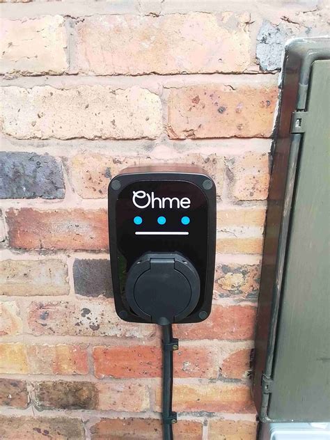 Ohme Epod Review Miniature Brilliance Top Charger