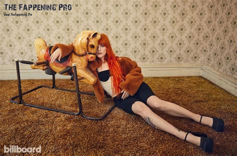 Hayley Williams Nude And Sexy 36 Photos The Fappening