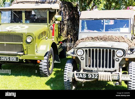 Us Usa Military Vehicles Ford Light Utility 4x4 Jeep Bedford Truck Trucks For Transporting Jeeps