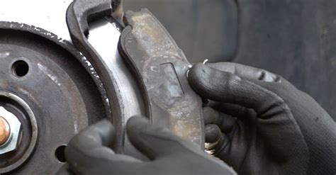 How To Change Front Brake Pads On Peugeot Partner Combispace F