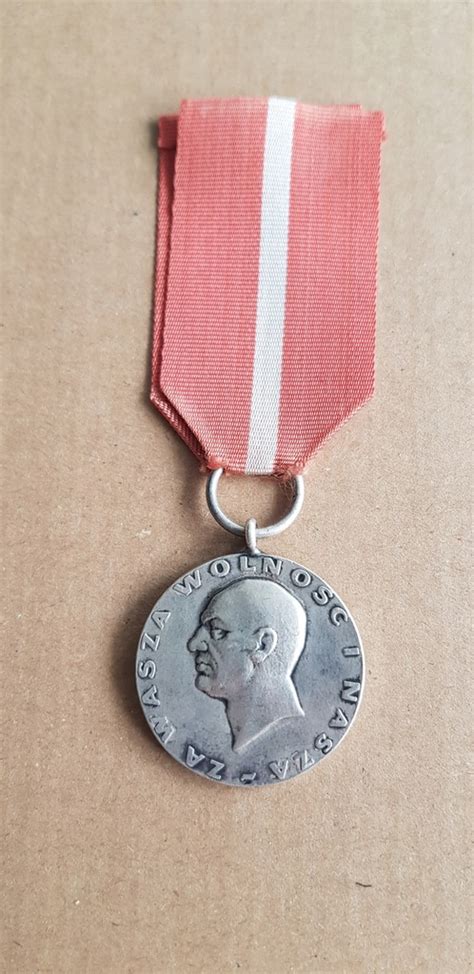 Medal Za Wasza I Nasza Wolno D Browszczakom Oficjalne