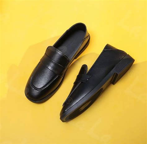 Collapsible Black Leather Loafers Size 9 Women’s Women S Fashion Footwear Loafers On Carousell