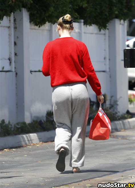 Elle Fanning Ellefanning Nude OnlyFans Photo Nudostar TV