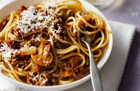 Slimming World Spaghetti Bolognese Recipe Goodtoknow