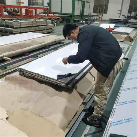 China Customized ASTM A Hot Rolled Carbon Steel Sheet Manufacturers Free Sample