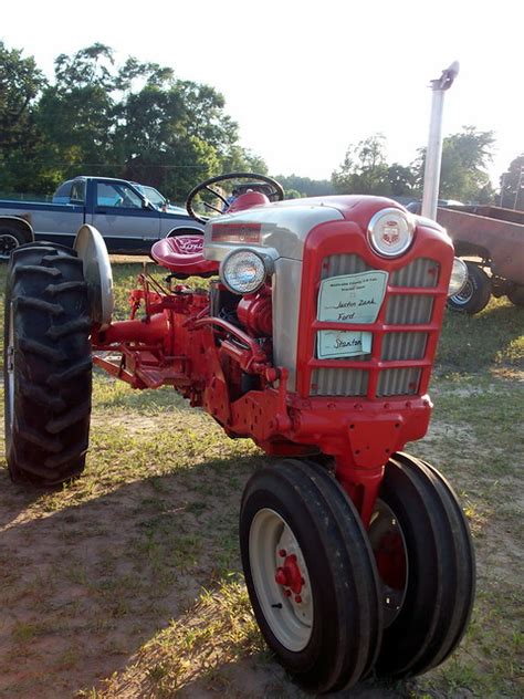 Ford 801 select o speed tractor