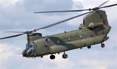 RAF S Iconic Chinook Helicopter To Wow Crowds Again At Southport Air