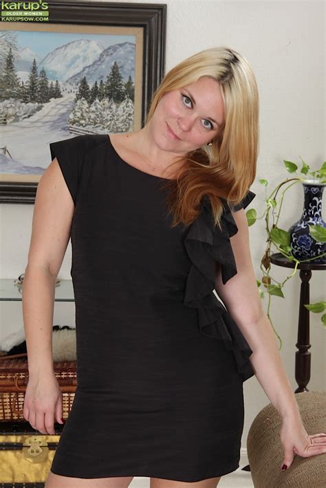 Beautiful Milf XXX Dessert Picture