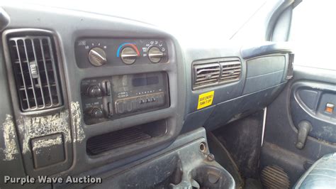 1999 Chevrolet Express 3500 Cargo Box Truck In Wichita Ks Item