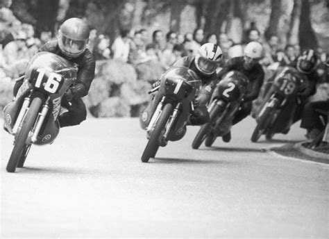 Top 10 Fun Facts in Motorcycling World Championship History - Box Repsol