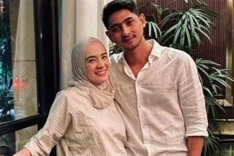 Selama Ini Diisukan Pisah Arya Saloka Dan Putri Anne Terlihat Jalan