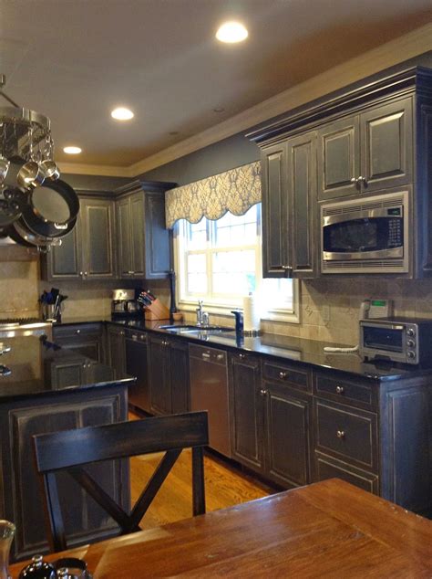 Exploring The Top Benjamin Moore Kitchen Cabinet Paint Colors - Paint ...