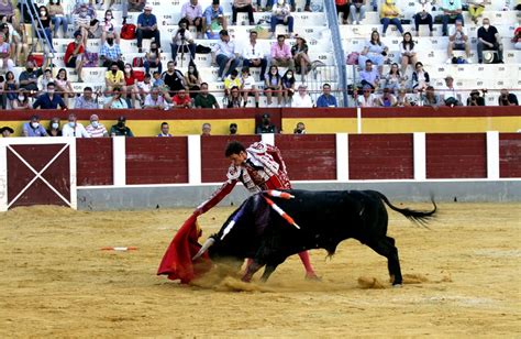 La Panor Mica Noticias Corrida De Los Claveles Ceheg N Junio