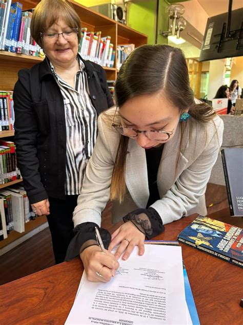 Archivo Histórico de Concepción recibe la segunda entrega de libros en