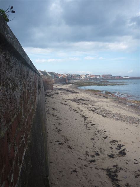 From Tyne To Tyne Sea Wall At The East Richard West Geograph