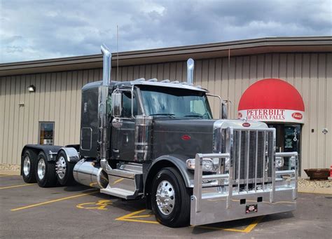 COOL NEW 589 FLAT TOP READY TO GO Peterbilt Of Sioux Falls