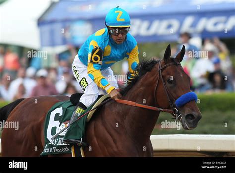 Hot Springs Arkansas USA 11th Apr 2015 American Pharoah With Jockey Victor Espinoza Aboard