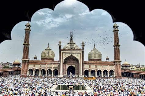 Delhis Jama Masjid Bans Entry Of Girls Shahi Imam Says Doesnt