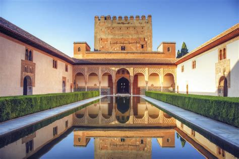 Granada Alhambra Nasrid Palaces And Generalife Tour Getyourguide