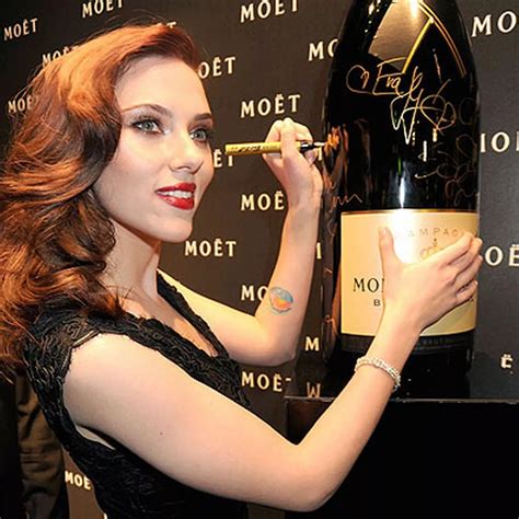 Simply Sparkling Scarlett Johansson Gets Her Fizz Back With Champagne Shoot Celebrity News