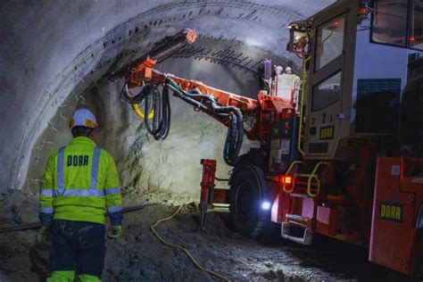 Autostrada Sibiu Pite Ti S P Turile La Primul Tunel Veritabil De