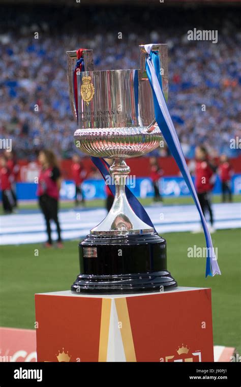 Copa del rey trophy hi-res stock photography and images - Alamy