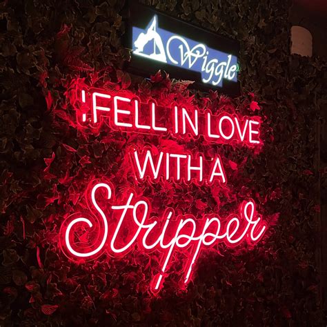 Southampton's Strip Clubs: Experience the Sensual Side