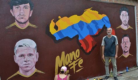 Pablo Guevara Rinde Homenaje A La Vinotinto Con Su Pintura