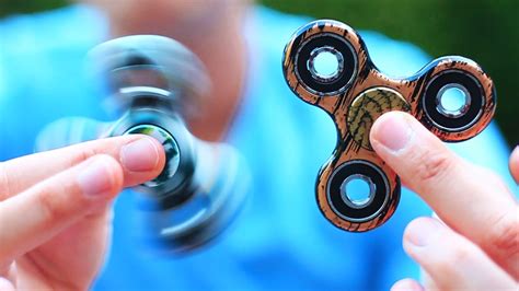 Pro Fidget Spinner Tricks Very Cool Youtube