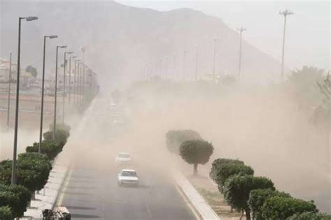 طقس السبت رياح نشطة مثيرة للأتربة وسحب رعدية على عدة مناطق بالمملكة