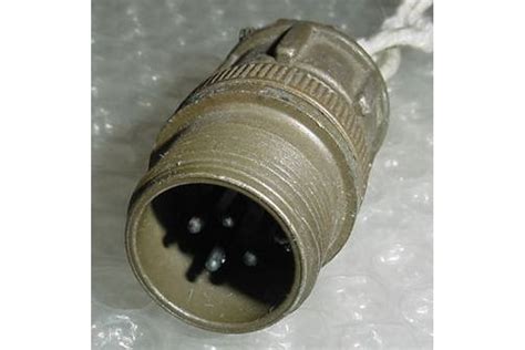 Aircraft Cannon Plug Connector Plug Pn Ms3101b14s 2p