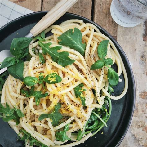 Kaas En Peper Pasta Met Rucola Cacio E Pepe Cookingdom