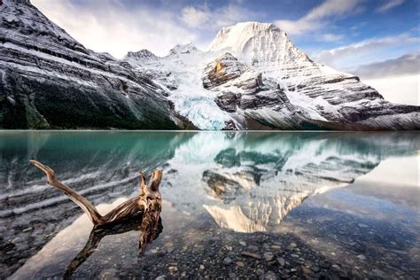 Discover the Beauty of Canada Lakes: Top 15 Must-Visit Spots