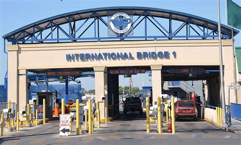 Eagle Pass Bridge - On The Road In Mexico