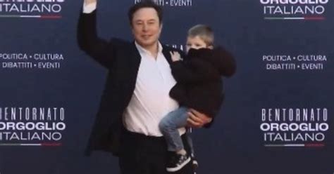 Elon Musk Arrivo Blindatissimo Ad Atreju Come Si Presenta Libero