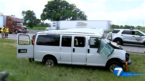 Two Killed When Big Rig Tires Crash Into Van Ohio Cops Say Raleigh News And Observer