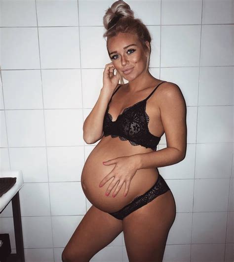 Blond Tanned And Sexy Porn Pic