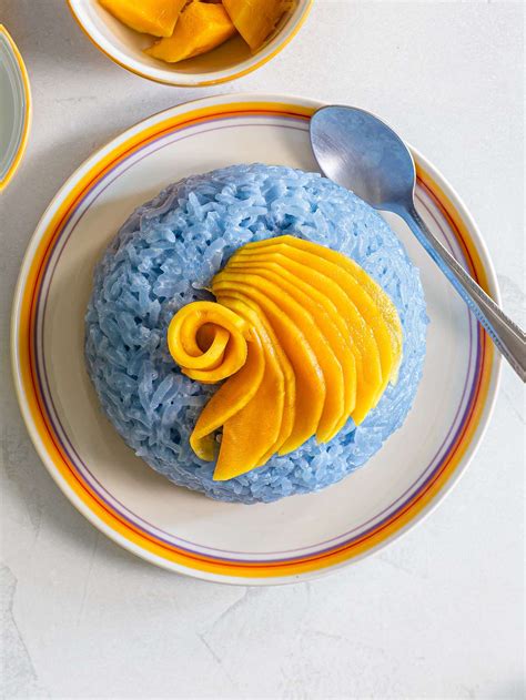 Thai Blue Sticky Rice with Mango | Foodaciously