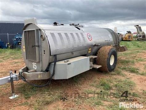 Used Nelson Manufacturing S N Tipper Trucks In Listed On