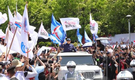 Presiden Prabowo Konvoi Naik Maung Garuda Usai Dilantik Intip