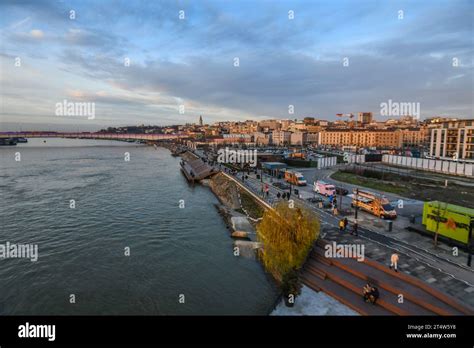 Belgrade: Sava riverside, Karadjordjeva street and old town skyline at ...