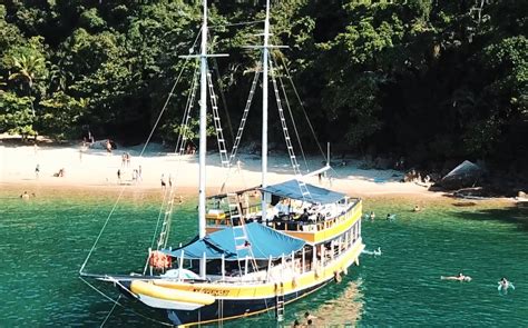 Passeio De Escuna Paraty Tours