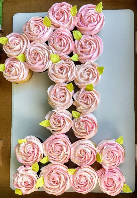 Pin By Kim Daeger On Hazels First Birthday Pull Apart Cupcake Cake