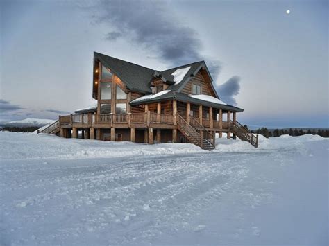 Log cabin homes - exterior, interior, furniture and decor ideas