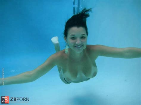 Underwater Joy ZB Porn