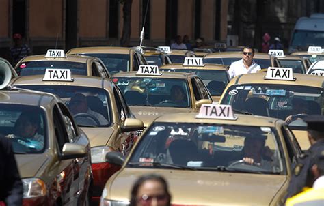 Alistan revista para taxis 2014 Máspormás